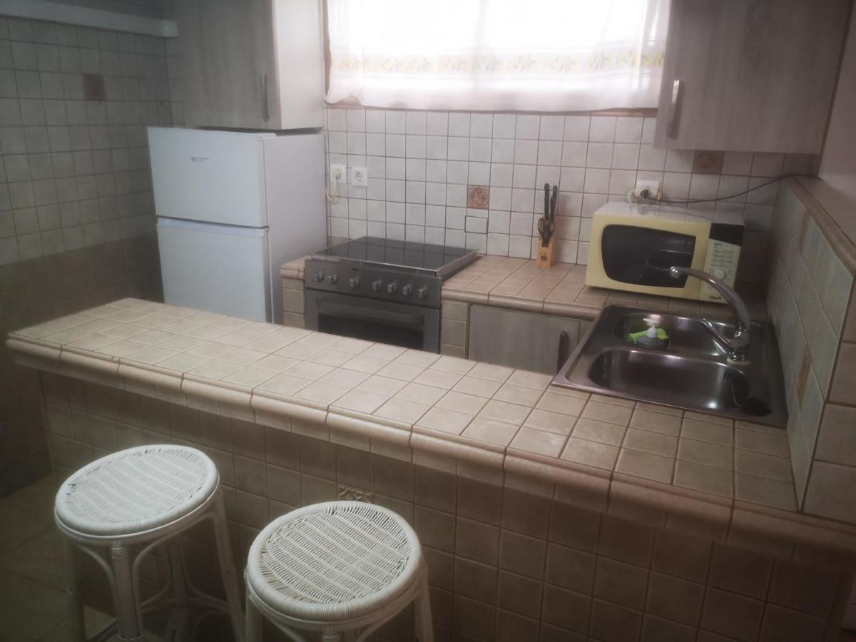 Piso entero en semi sótano con Piscina salína privada San Pedro del Pinatar Exterior foto