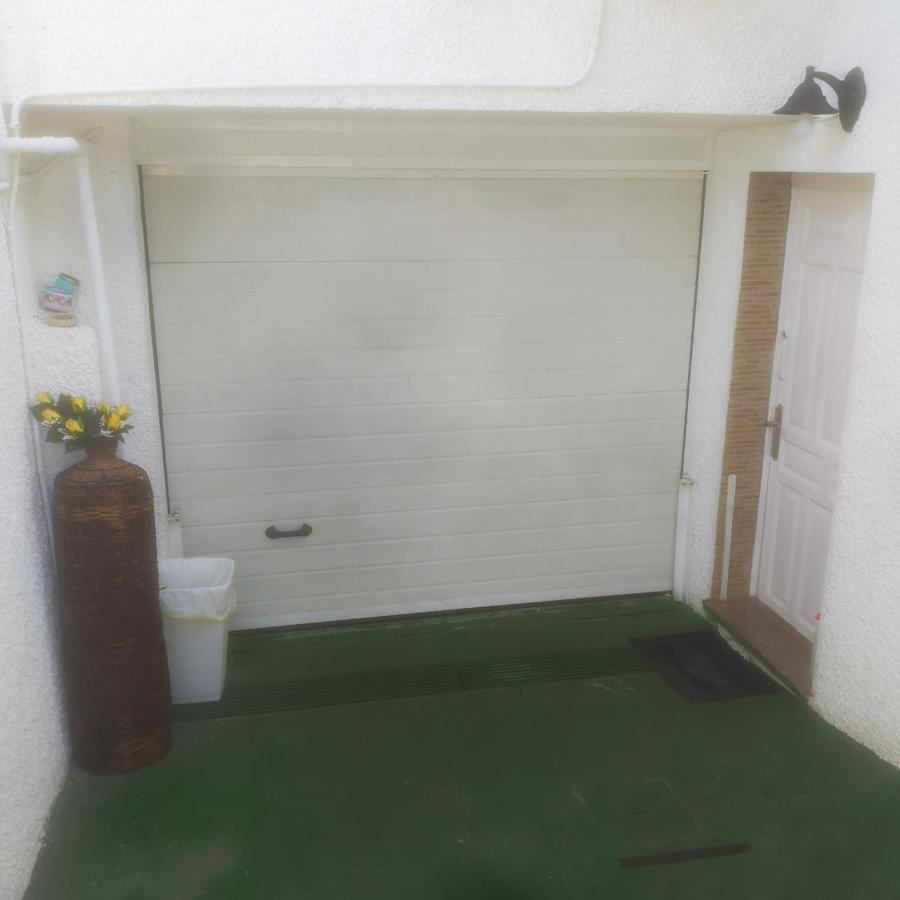 Piso entero en semi sótano con Piscina salína privada San Pedro del Pinatar Exterior foto