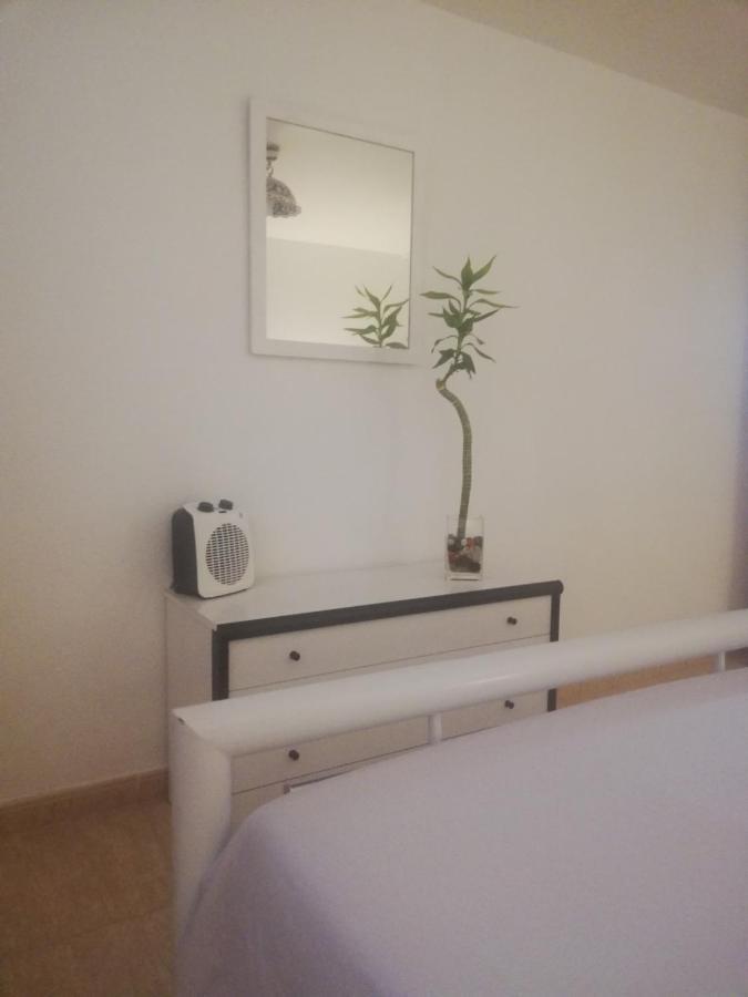 Piso entero en semi sótano con Piscina salína privada San Pedro del Pinatar Exterior foto