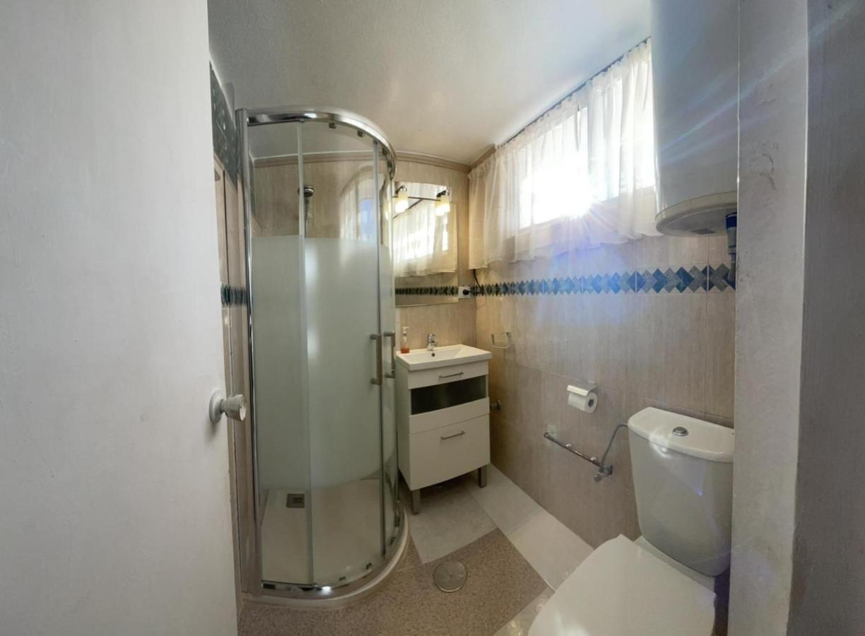 Piso entero en semi sótano con Piscina salína privada San Pedro del Pinatar Exterior foto