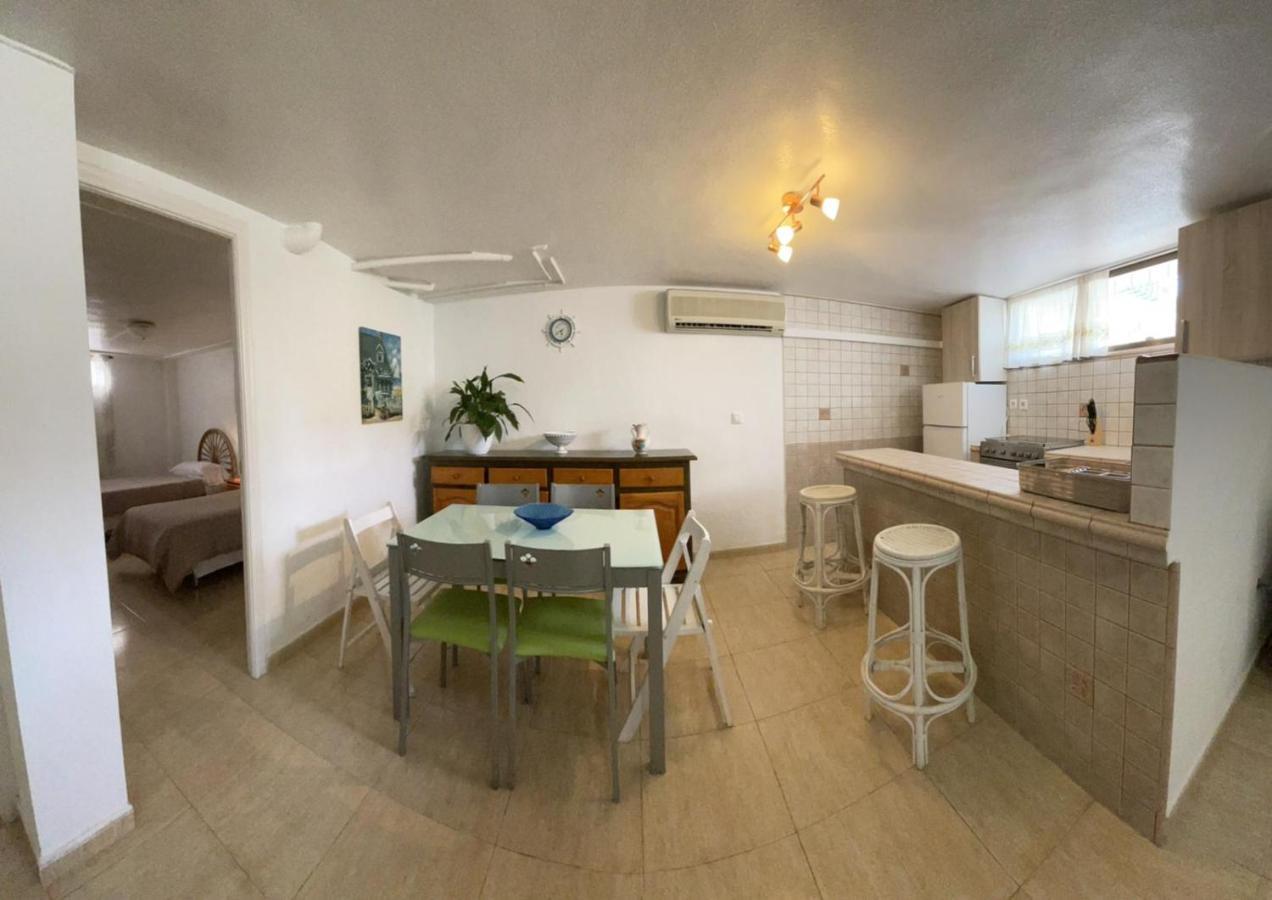 Piso entero en semi sótano con Piscina salína privada San Pedro del Pinatar Exterior foto