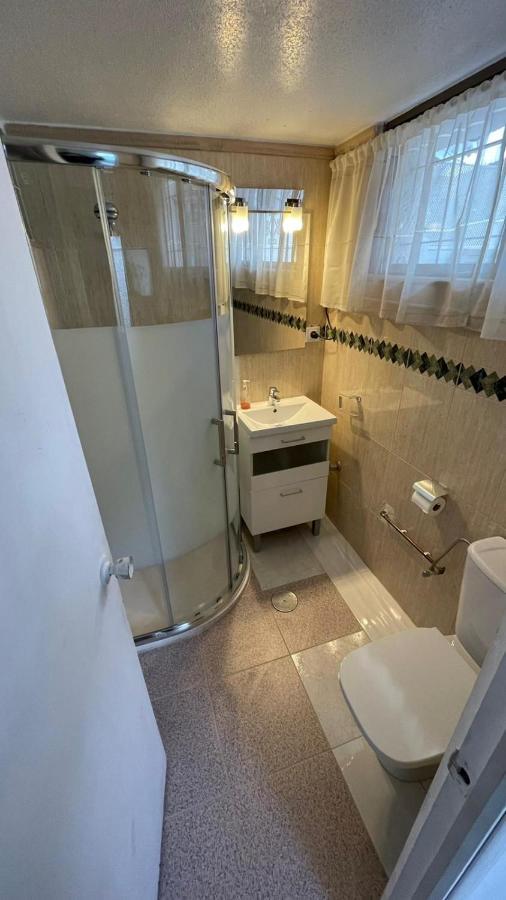 Piso entero en semi sótano con Piscina salína privada San Pedro del Pinatar Exterior foto